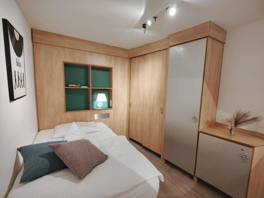 APARTMENT XS EASY SCHLAFZIMMER | HOTEL AM TRILLER SAARBRÜCKEN